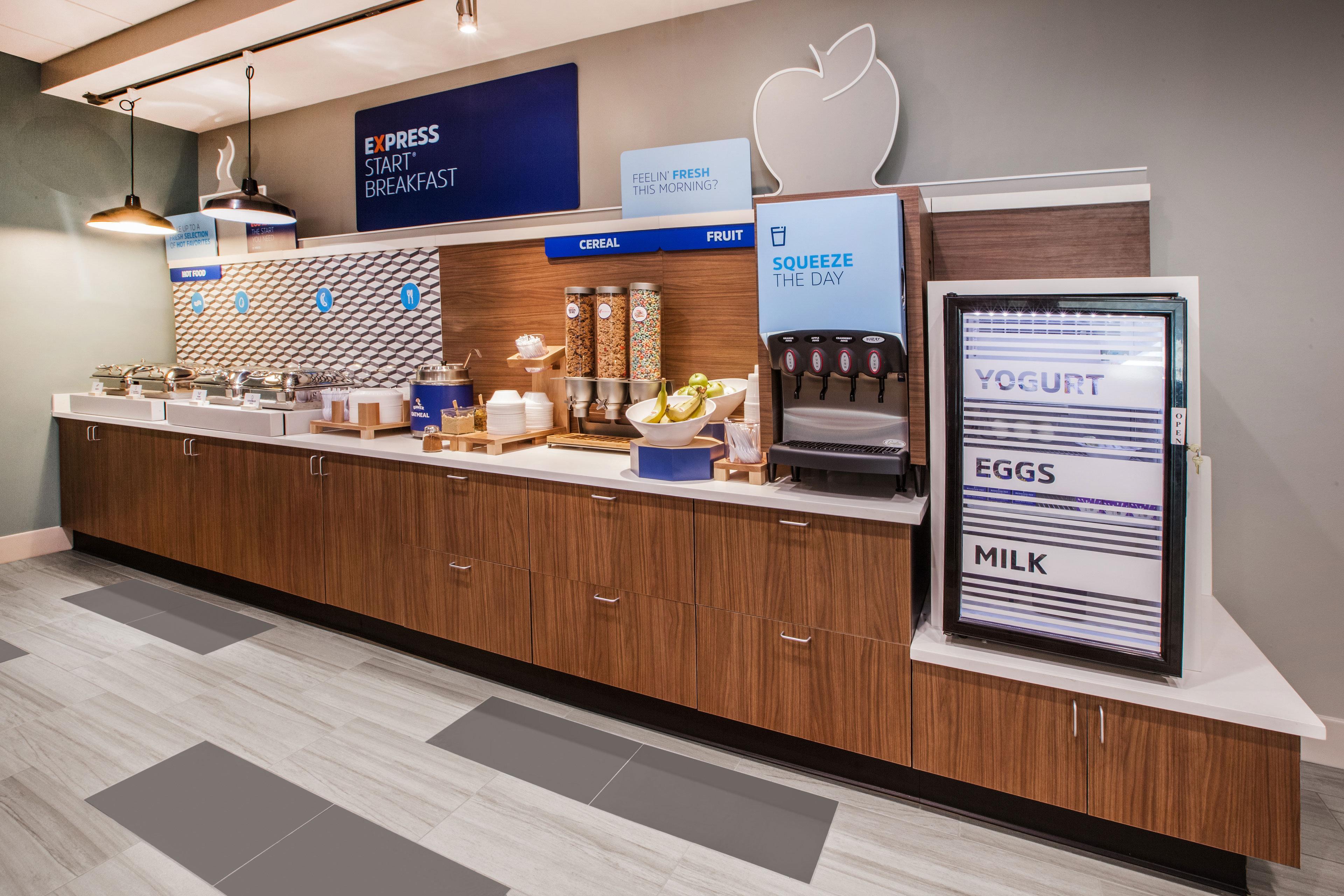 Holiday Inn Express Deforest By Ihg Exterior photo