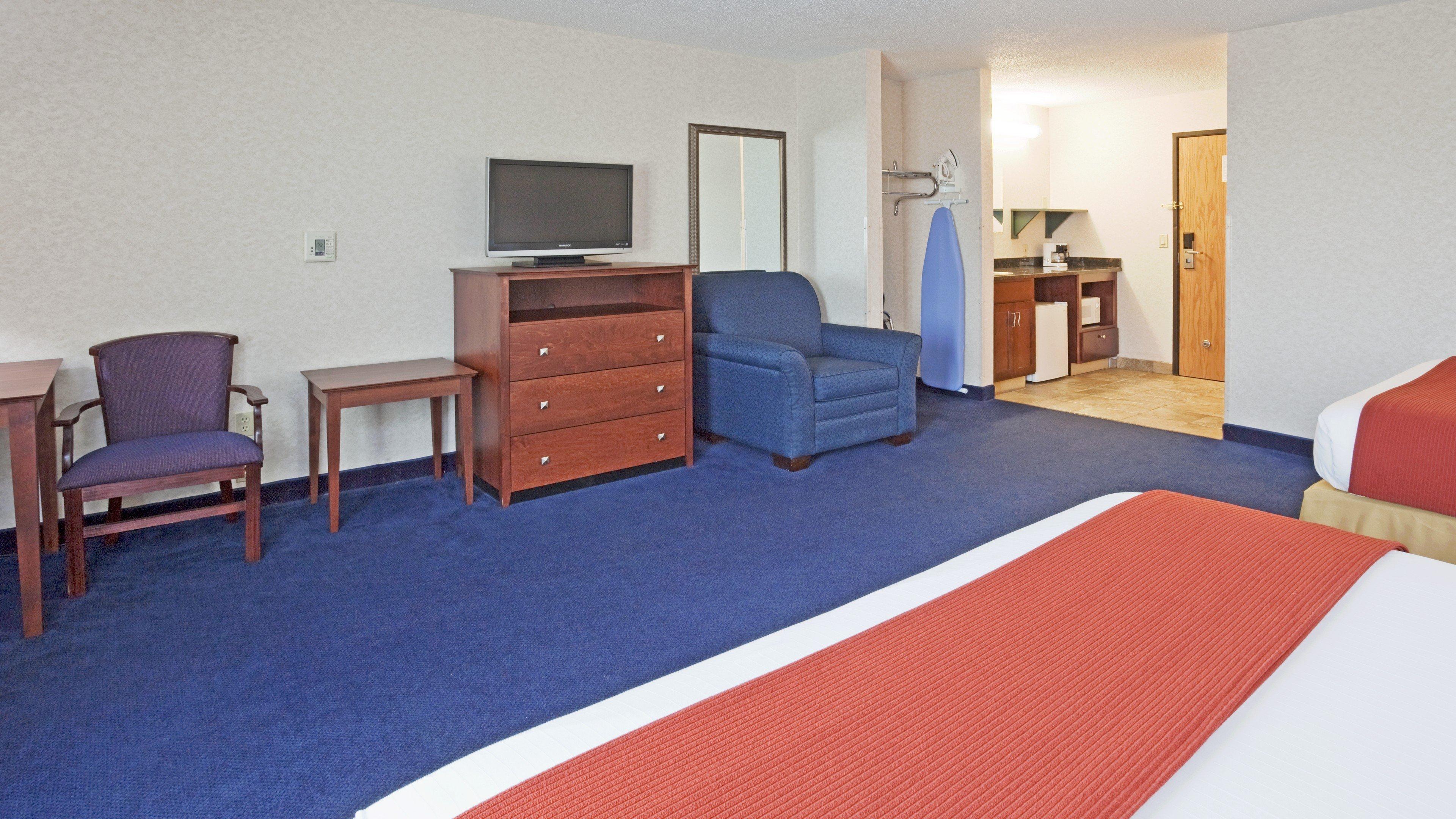 Holiday Inn Express Deforest By Ihg Room photo